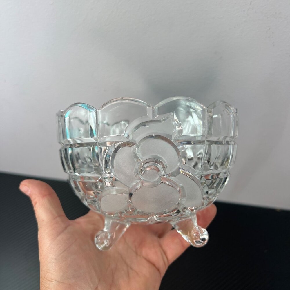 Vintage Footed Crystal Rose Glass Candy Dish Bowl 5" Diameter Snack Dish - Picture 3 of 6